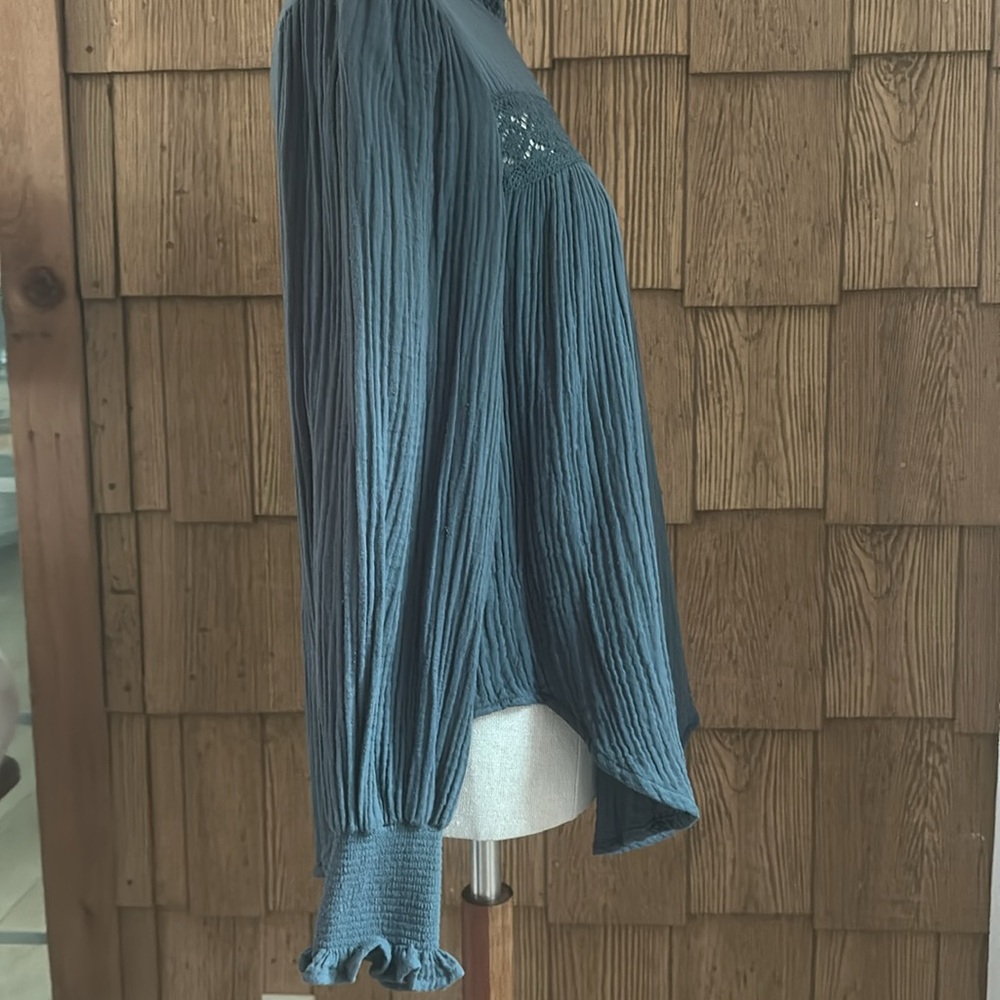 Casual Gauzy Peasant Top size M - Picture 9 of 10